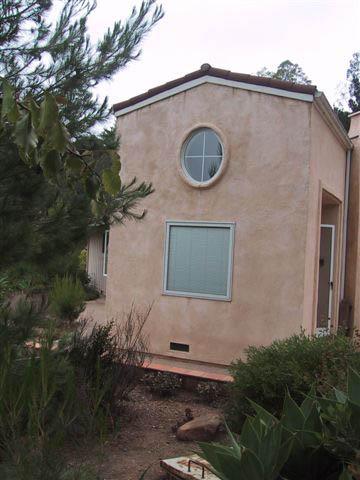1405 Tunnel Road Santa Barbara, CA 93105 - Photo 4 of 4 a house view with a outdoor space