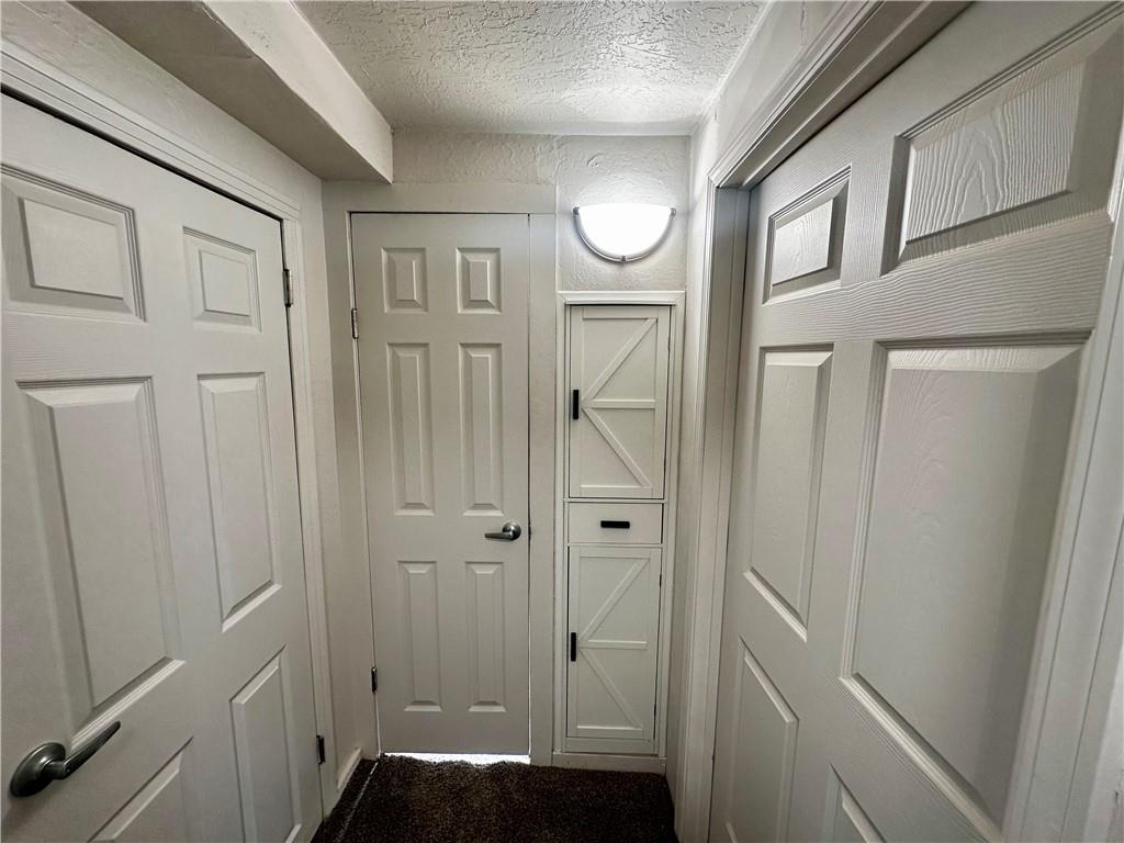 710 Locust Street, Unit 708 Bridgeville, PA 15017 - Photo 3 of 9