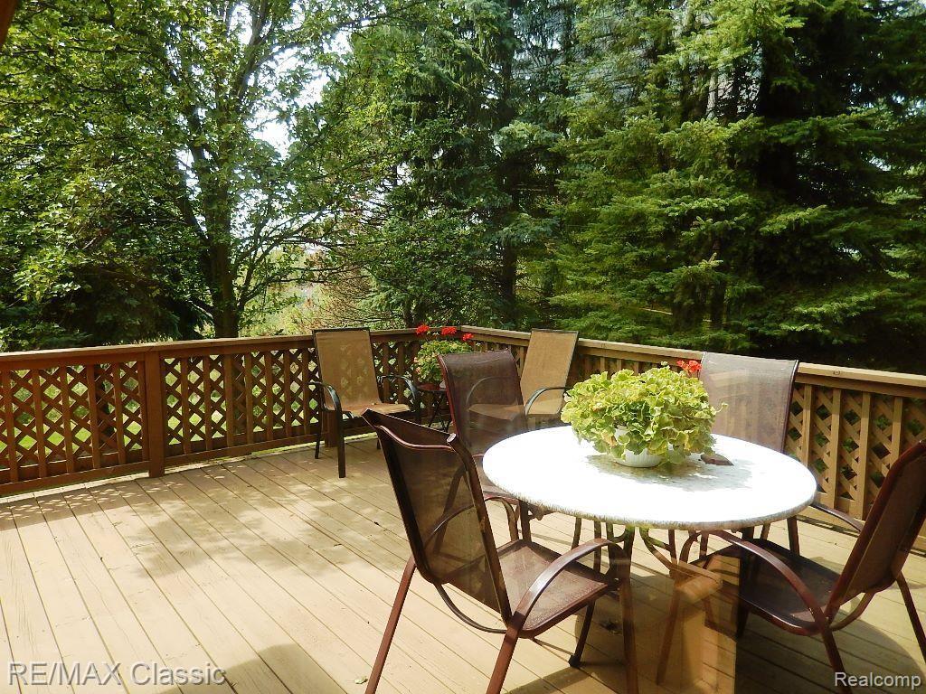 36722 Valley Ridge Drive Farmington Hills, MI 48331 - Photo 30 of 33