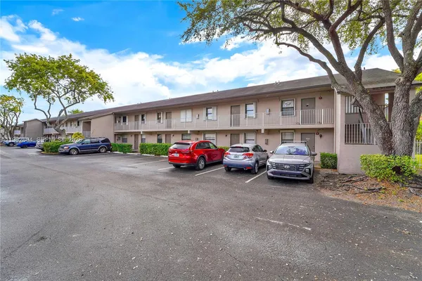$2,300 | 7668 Southwest 152nd Avenue, Unit 2211, Miami, FL 33193
