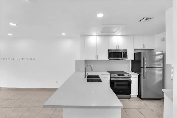 $2,300 | 7668 Southwest 152nd Avenue, Unit 2211, Miami, FL 33193
