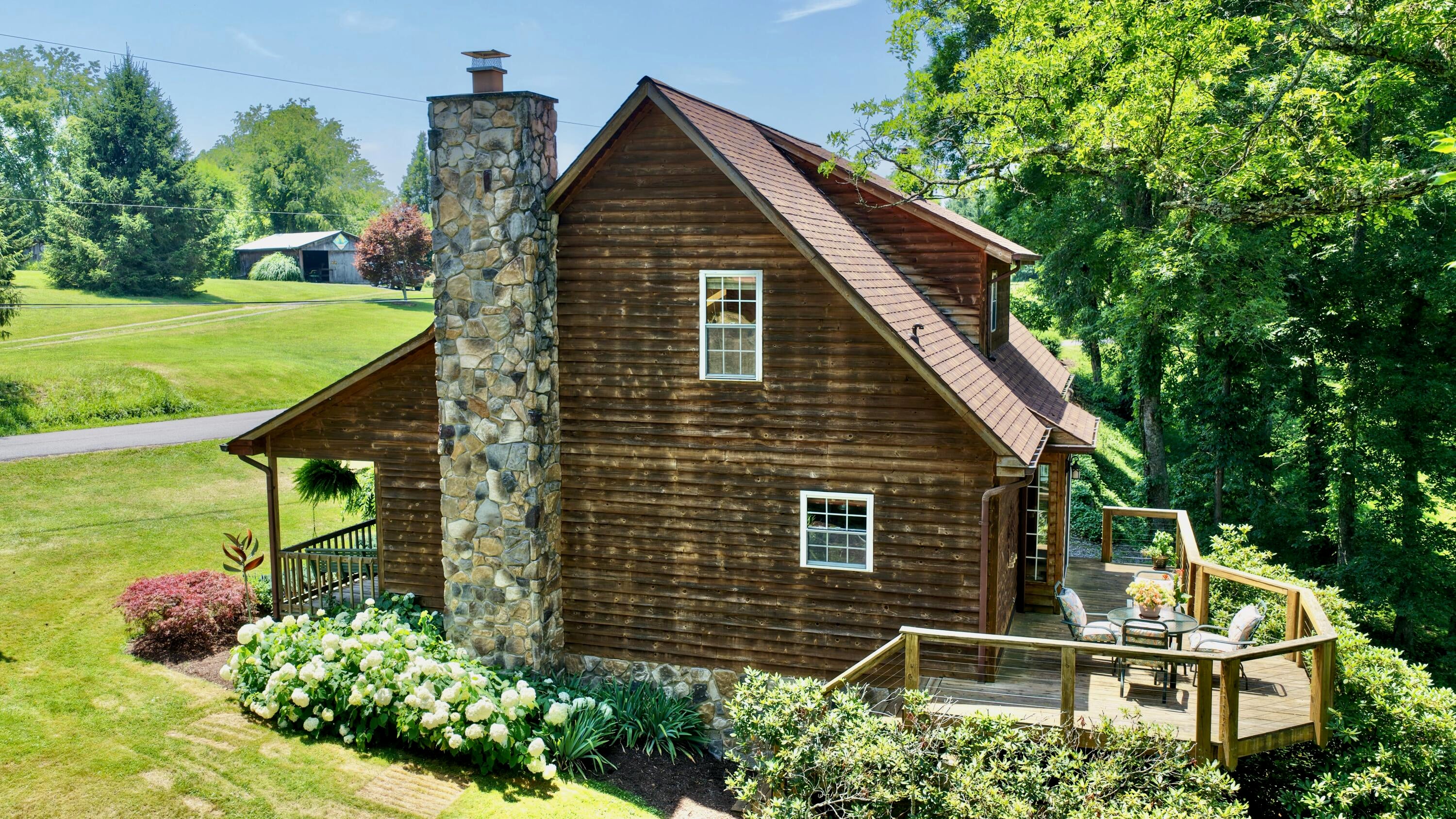 300 Max Meadows Road Lewisburg, WV 24901 - Photo 12 of 77 Gallery Image 12
