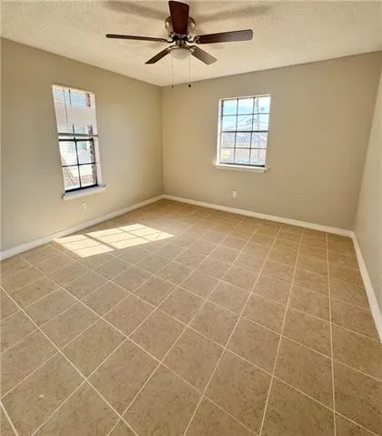 $900 | 906 Jeffrey Court, Unit C, Laplace, LA 70068