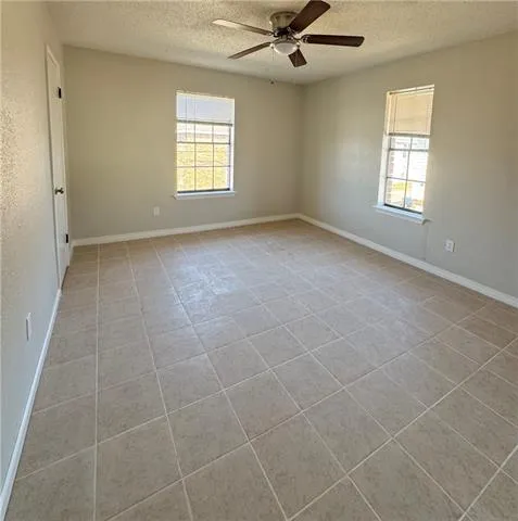 $900 | 906 Jeffrey Court, Unit C, Laplace, LA 70068