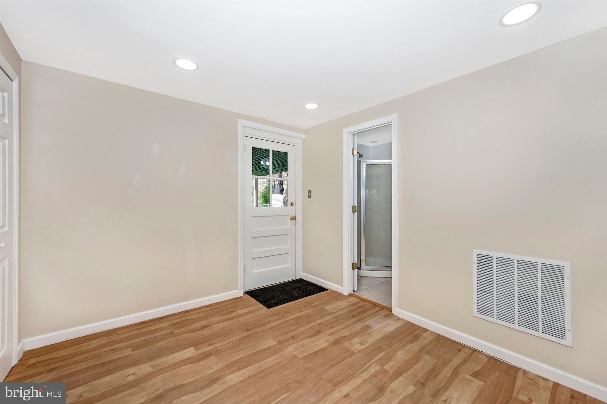 11218 Troy Road Rockville, MD 20852 - Photo 33 of 68 Gallery Image 33