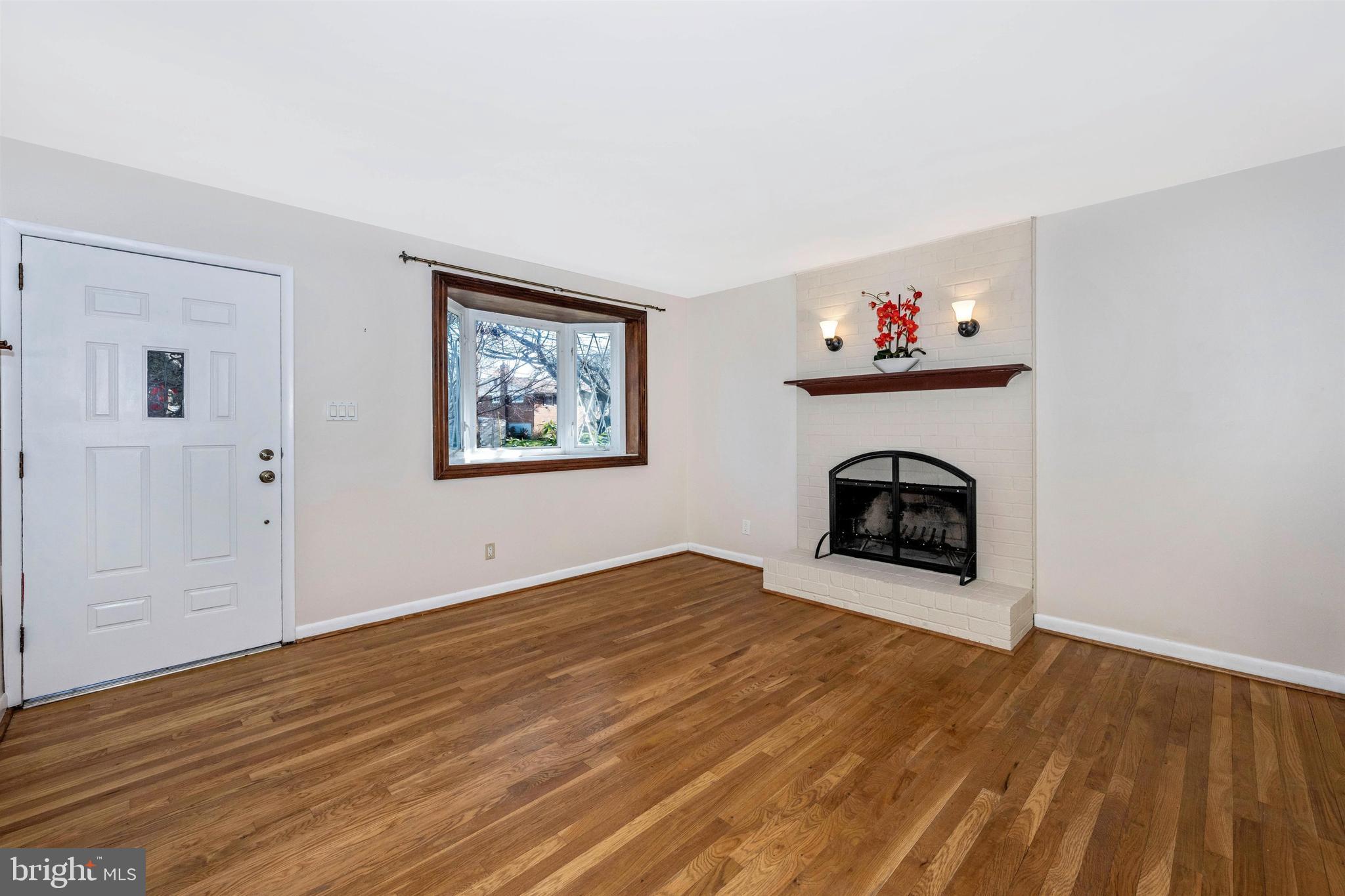 11218 Troy Road Rockville, MD 20852 - Photo 5 of 68 Gallery Image 5