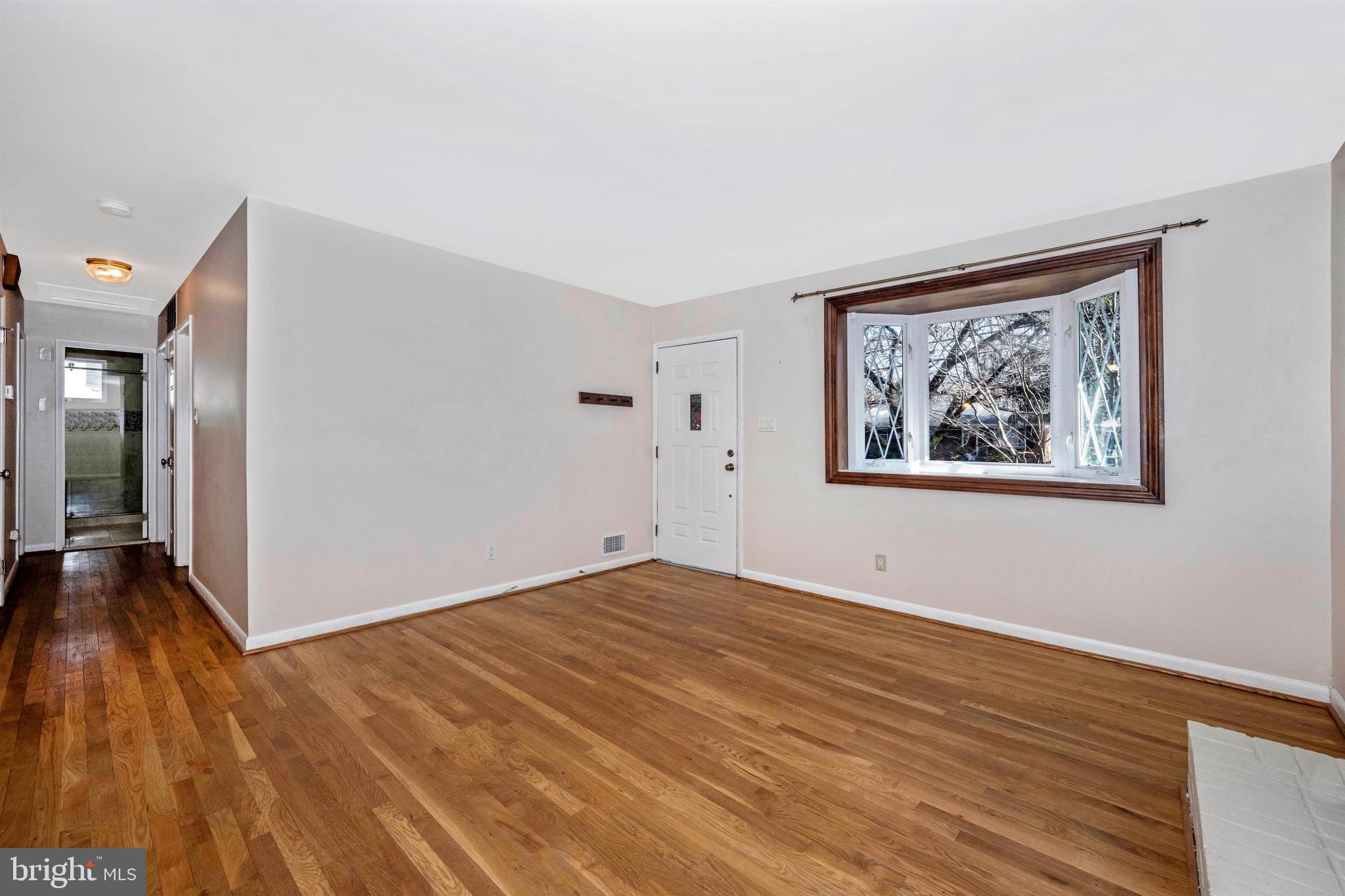 11218 Troy Road Rockville, MD 20852 - Photo 7 of 68 Gallery Image 7