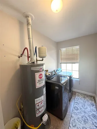 $2,100 | 10936 Oak Valley Drive, Pensacola, FL 32506
