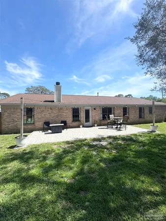 $2,100 | 10936 Oak Valley Drive, Pensacola, FL 32506