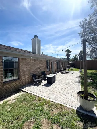$2,100 | 10936 Oak Valley Drive, Pensacola, FL 32506