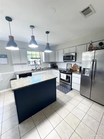 $2,100 | 10936 Oak Valley Drive, Pensacola, FL 32506