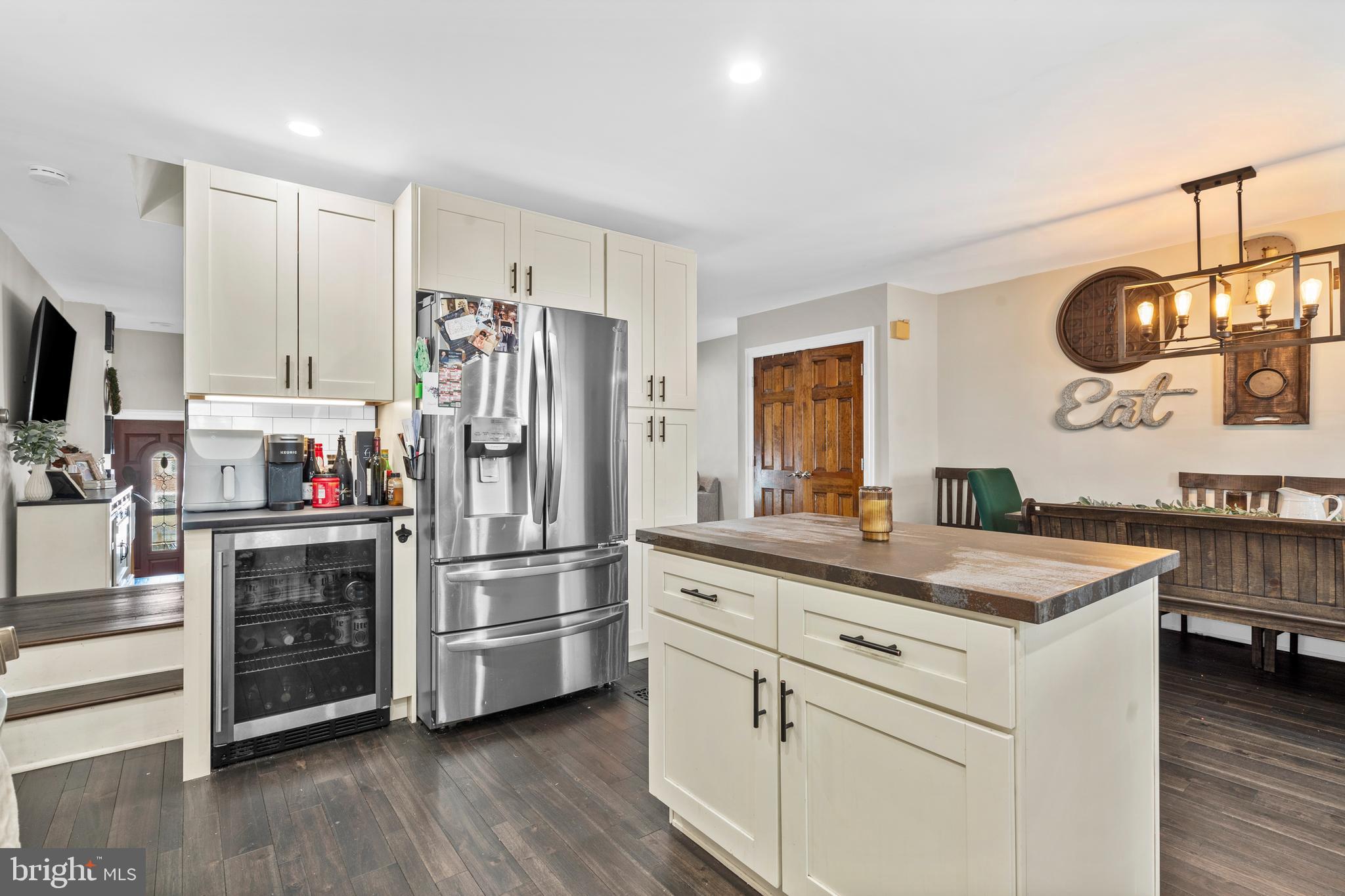 12449 Sweet Briar Road Philadelphia, PA 19154 - Photo 13 of 38 Gallery Image 13