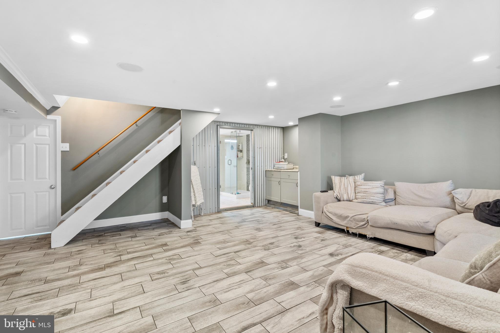 12449 Sweet Briar Road Philadelphia, PA 19154 - Photo 26 of 38 Gallery Image 26
