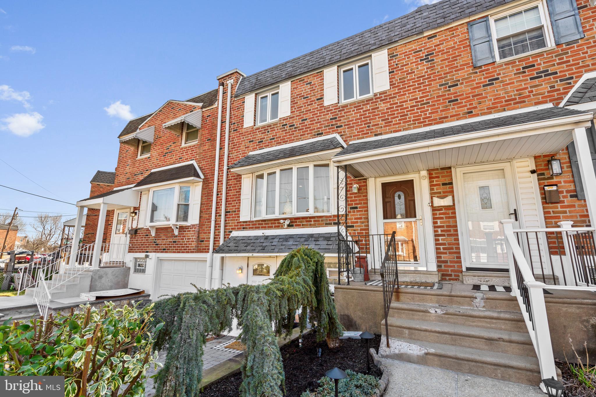 12449 Sweet Briar Road Philadelphia, PA 19154 - Photo 4 of 38 Gallery Image 4