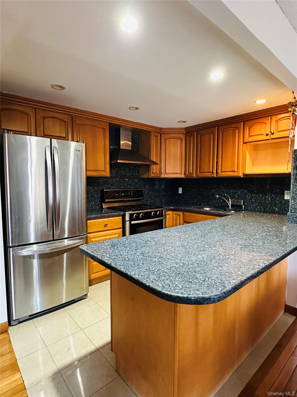 136-17 Maple Avenue, Unit 5A Queens, NY 11355 - Photo 4 of 12