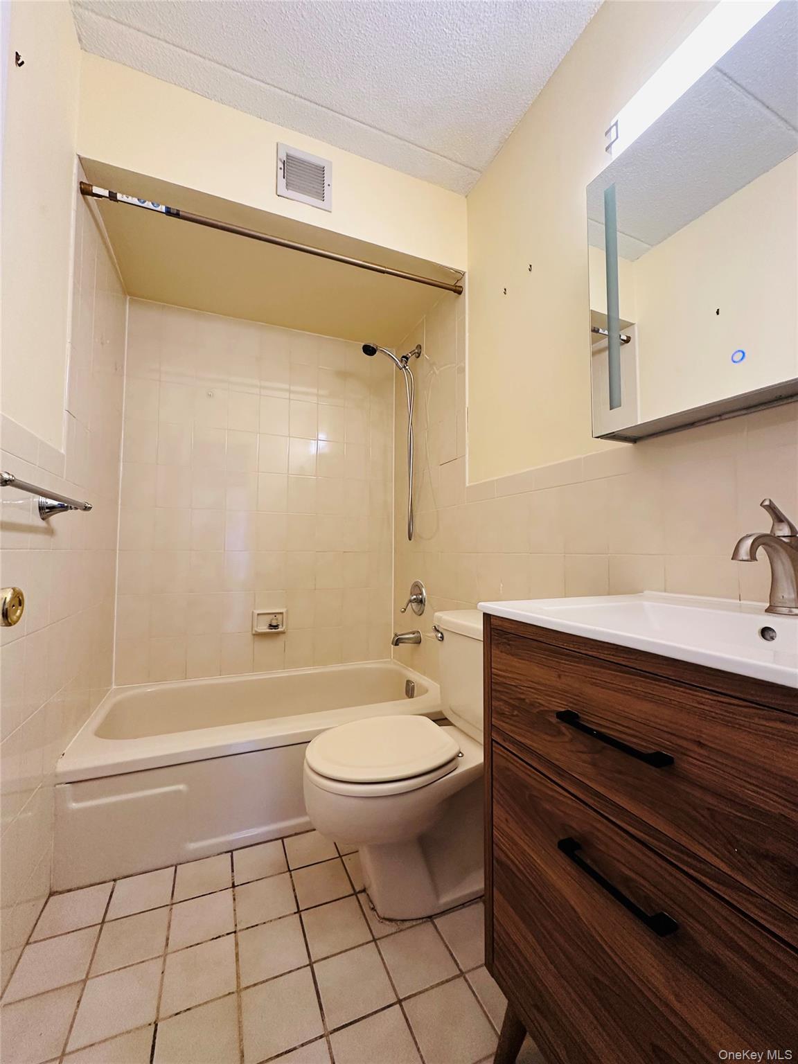 136-17 Maple Avenue, Unit 5A Queens, NY 11355 - Photo 7 of 12