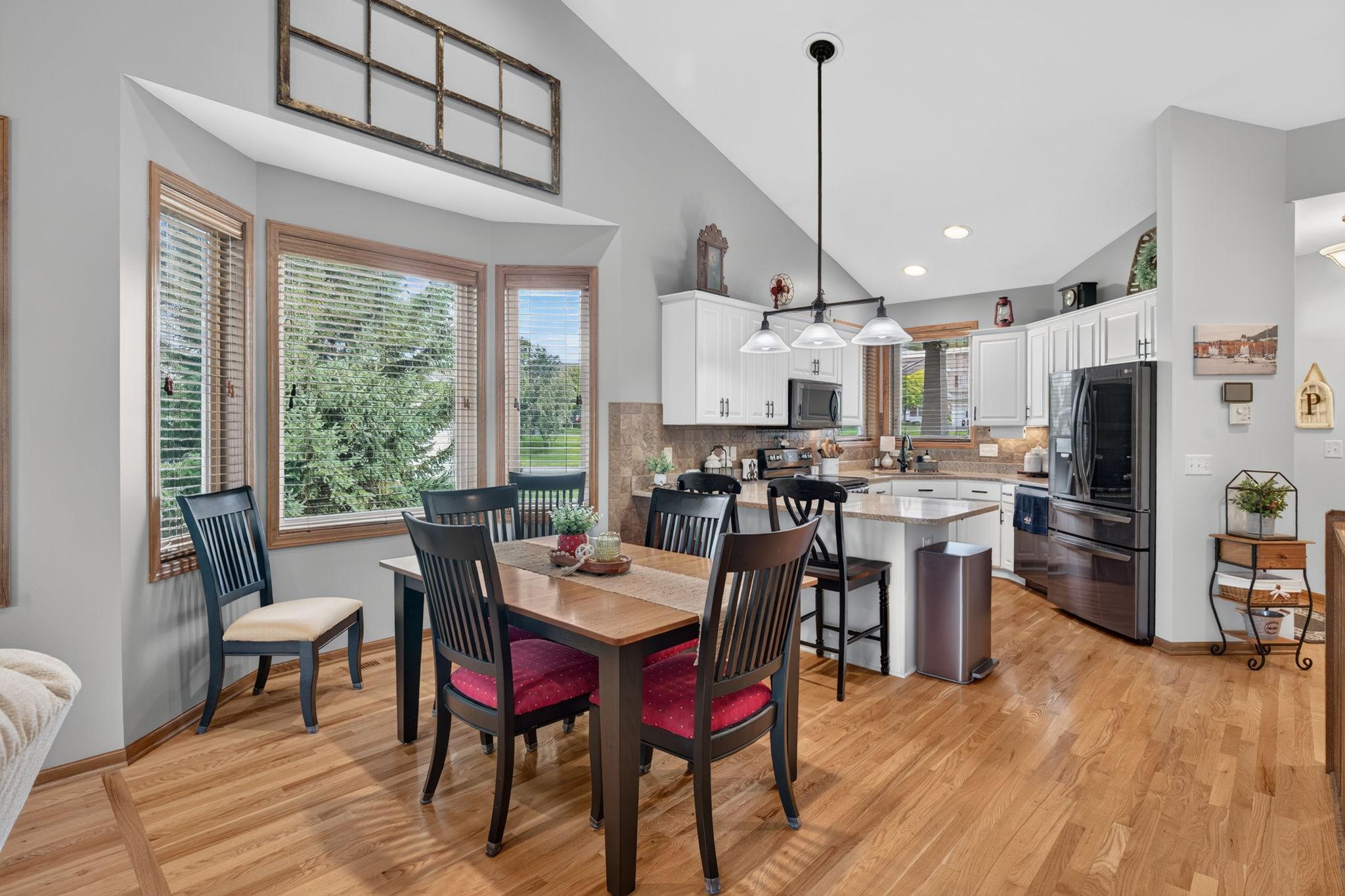 2048 Crimson Ridge Drive Northwest Rochester, MN 55901 - Photo 12 of 39 Gallery Image 12