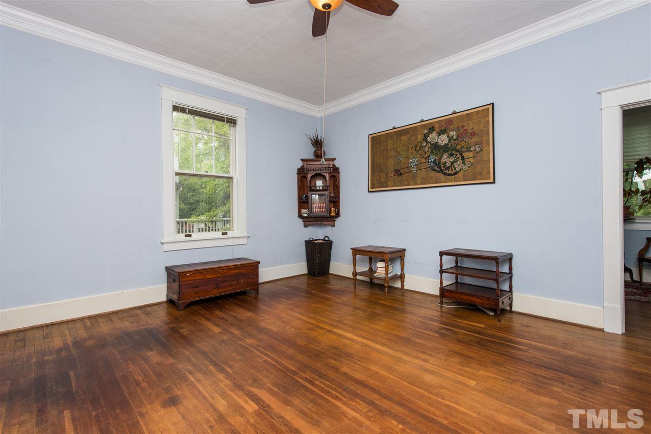2216 Creston Road Raleigh, NC 27608 - Photo 11 of 21
