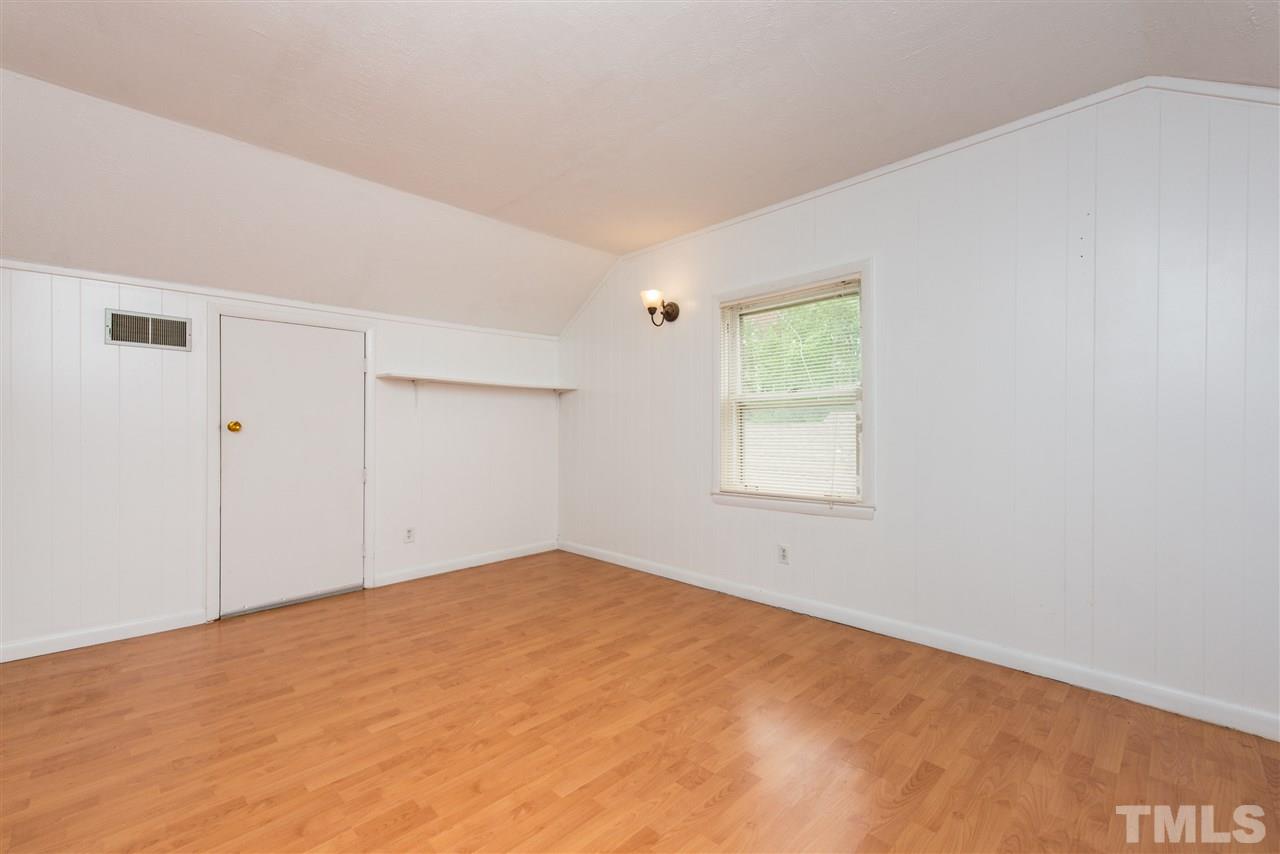 2216 Creston Road Raleigh, NC 27608 - Photo 17 of 21