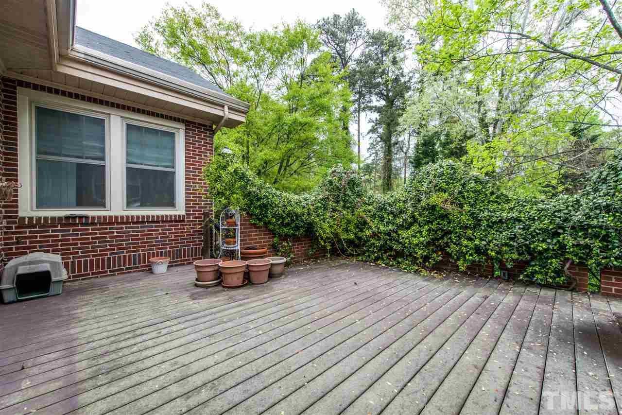 2216 Creston Road Raleigh, NC 27608 - Photo 18 of 21