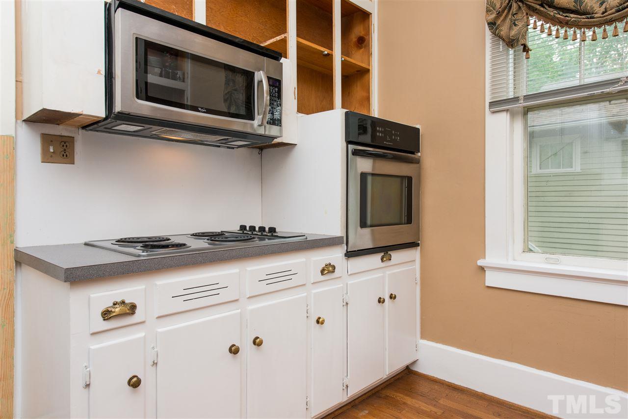 2216 Creston Road Raleigh, NC 27608 - Photo 9 of 21