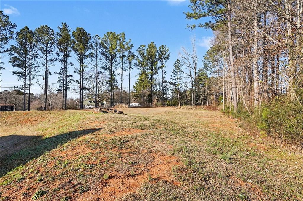 560 Aerial Avenue Stockbridge, GA 30281 - Photo 35 of 35 a view of yard covered with snow