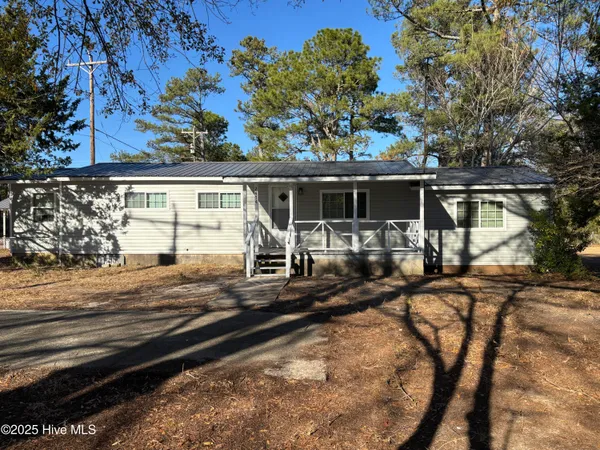 $1,300 | 2474 Quewhiffle Road, Aberdeen, NC 28315