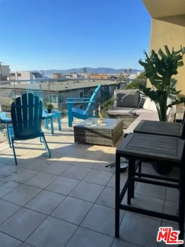 $6,900 | 6400 Pacific Avenue, Unit 304, Playa del Rey, CA 90293