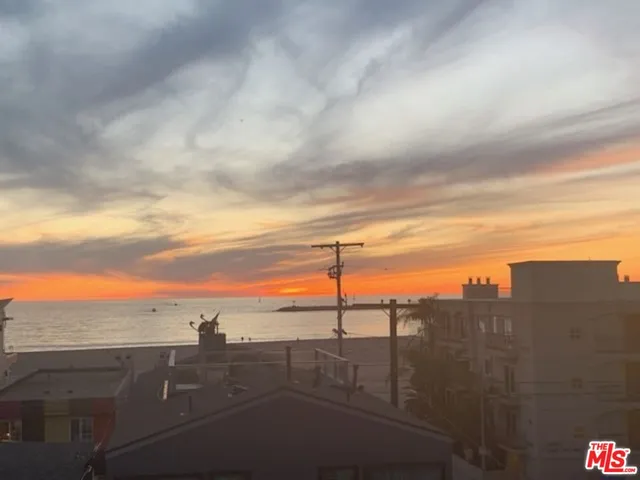 $6,900 | 6400 Pacific Avenue, Unit 304, Playa del Rey, CA 90293
