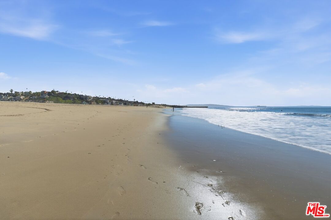 6400 Pacific Avenue, Unit 304 Playa del Rey, CA 90293 - Photo 26 of 56