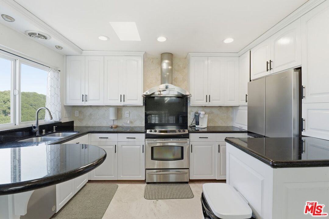 6400 Pacific Avenue, Unit 304 Playa del Rey, CA 90293 - Photo 48 of 56