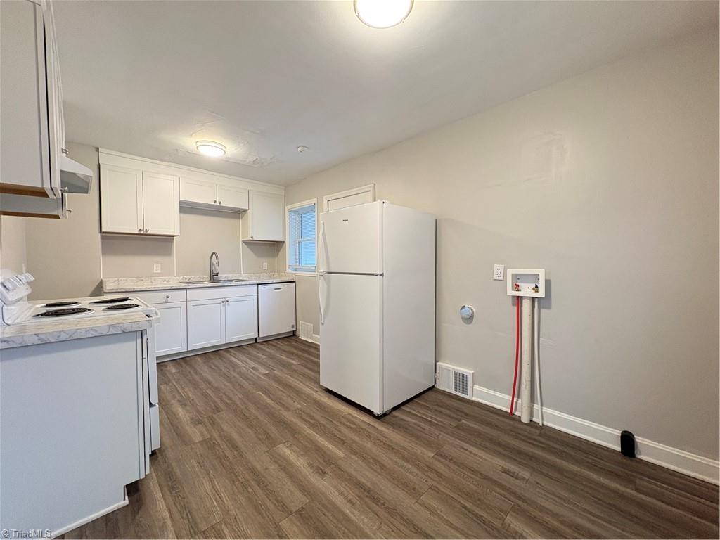 711 Chestnut Drive, Unit B High Point, NC 27262 - Photo 4 of 9