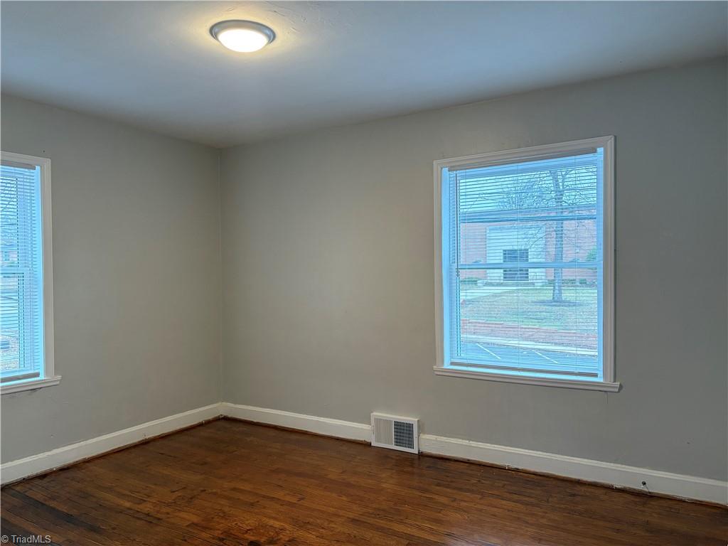 711 Chestnut Drive, Unit B High Point, NC 27262 - Photo 7 of 9