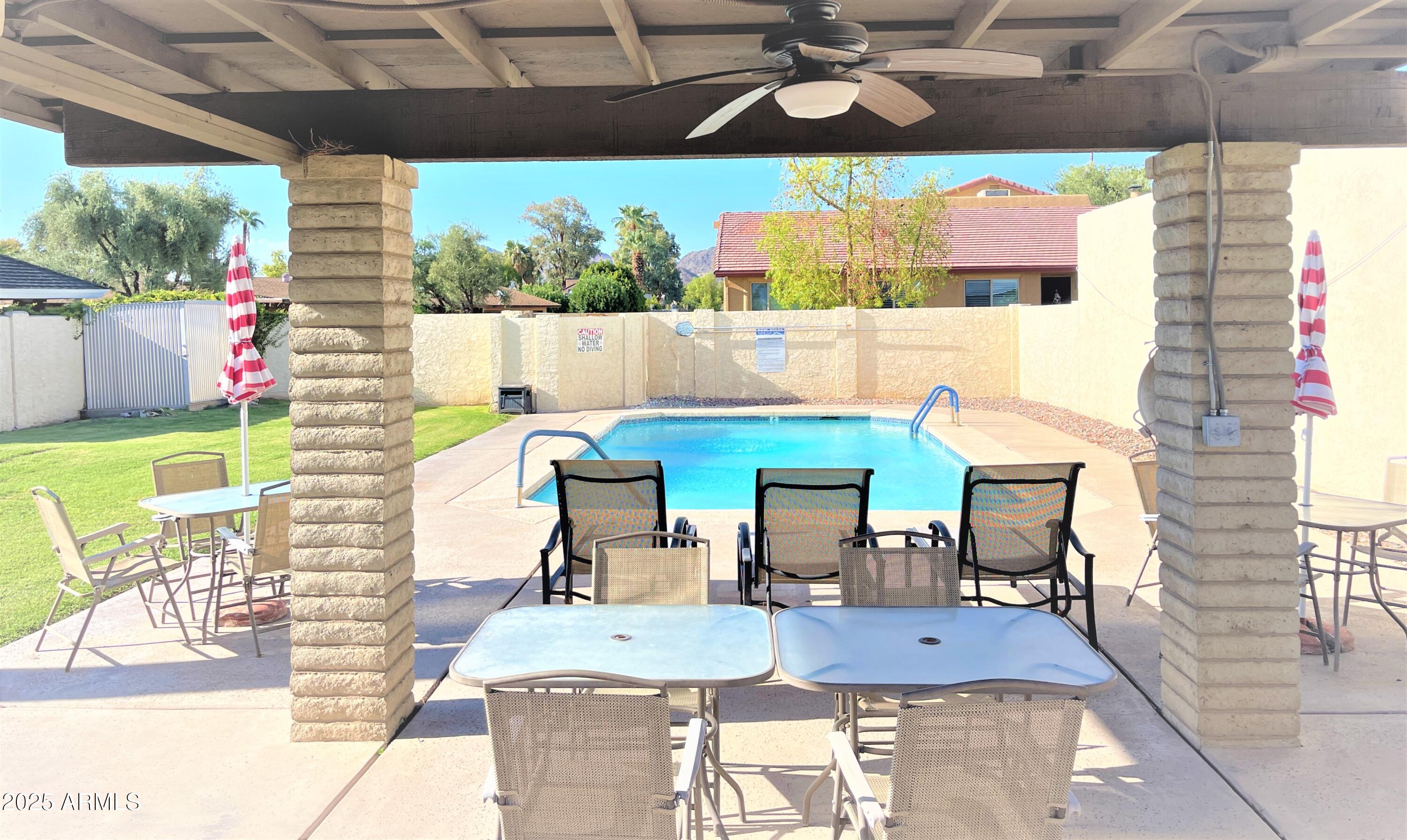 8 West Griswold Road Phoenix, AZ 85021 - Photo 21 of 22 a view of an outdoor sitting space
