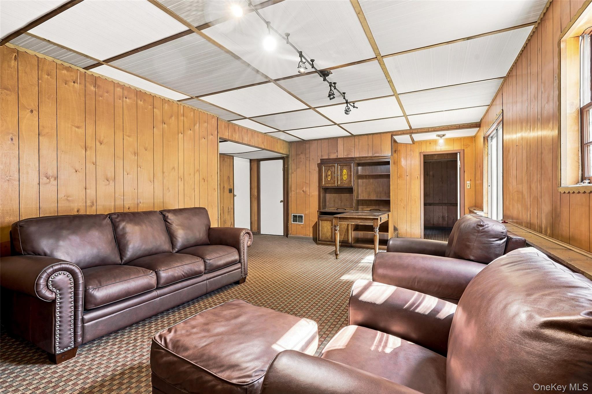 7 Overhill Road New Rochelle, NY 10804 - Photo 25 of 34 Gallery Image 25