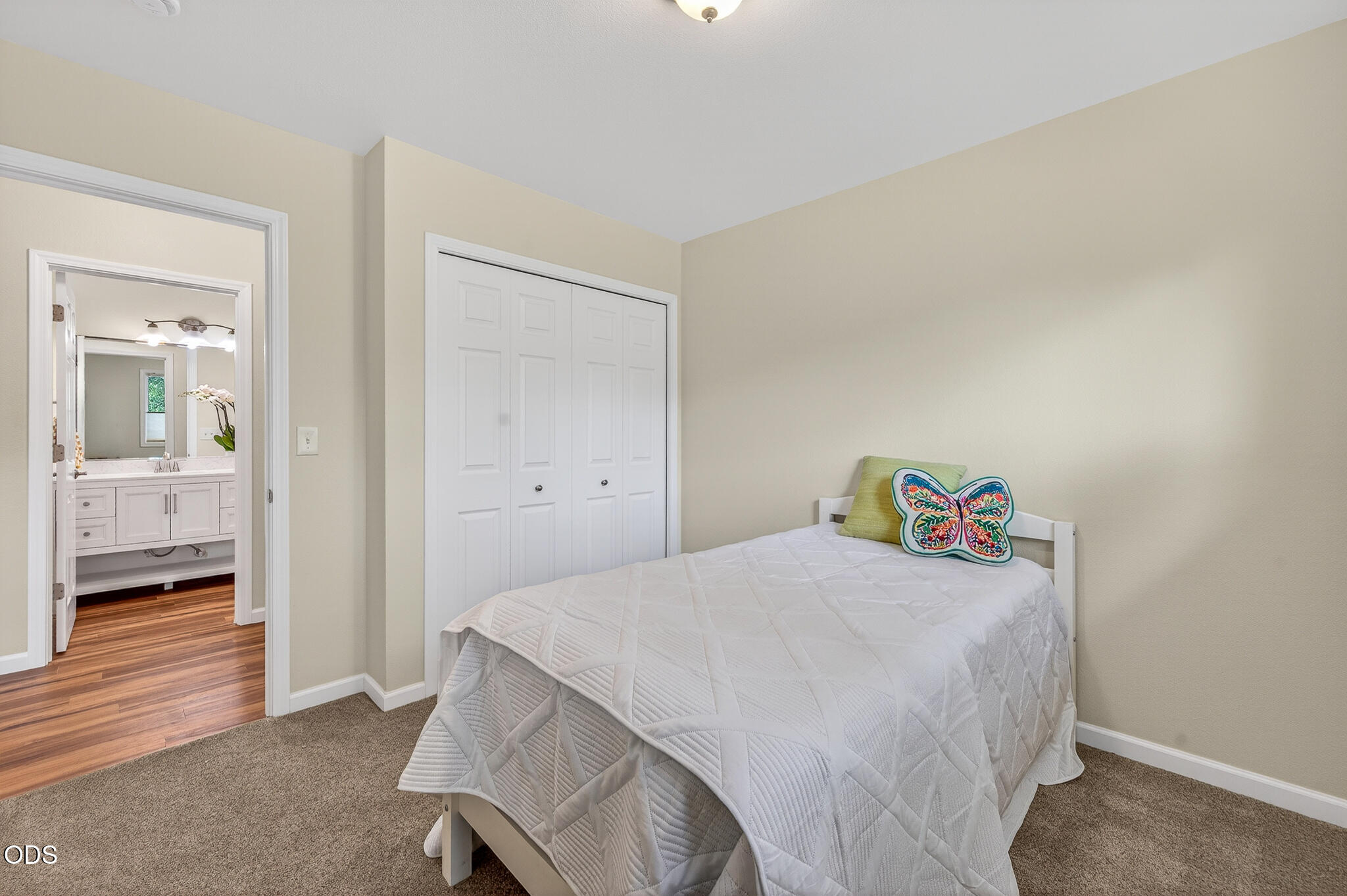 2990 Northeast Wells Acres Road Bend, OR 97701 - Photo 13 of 39