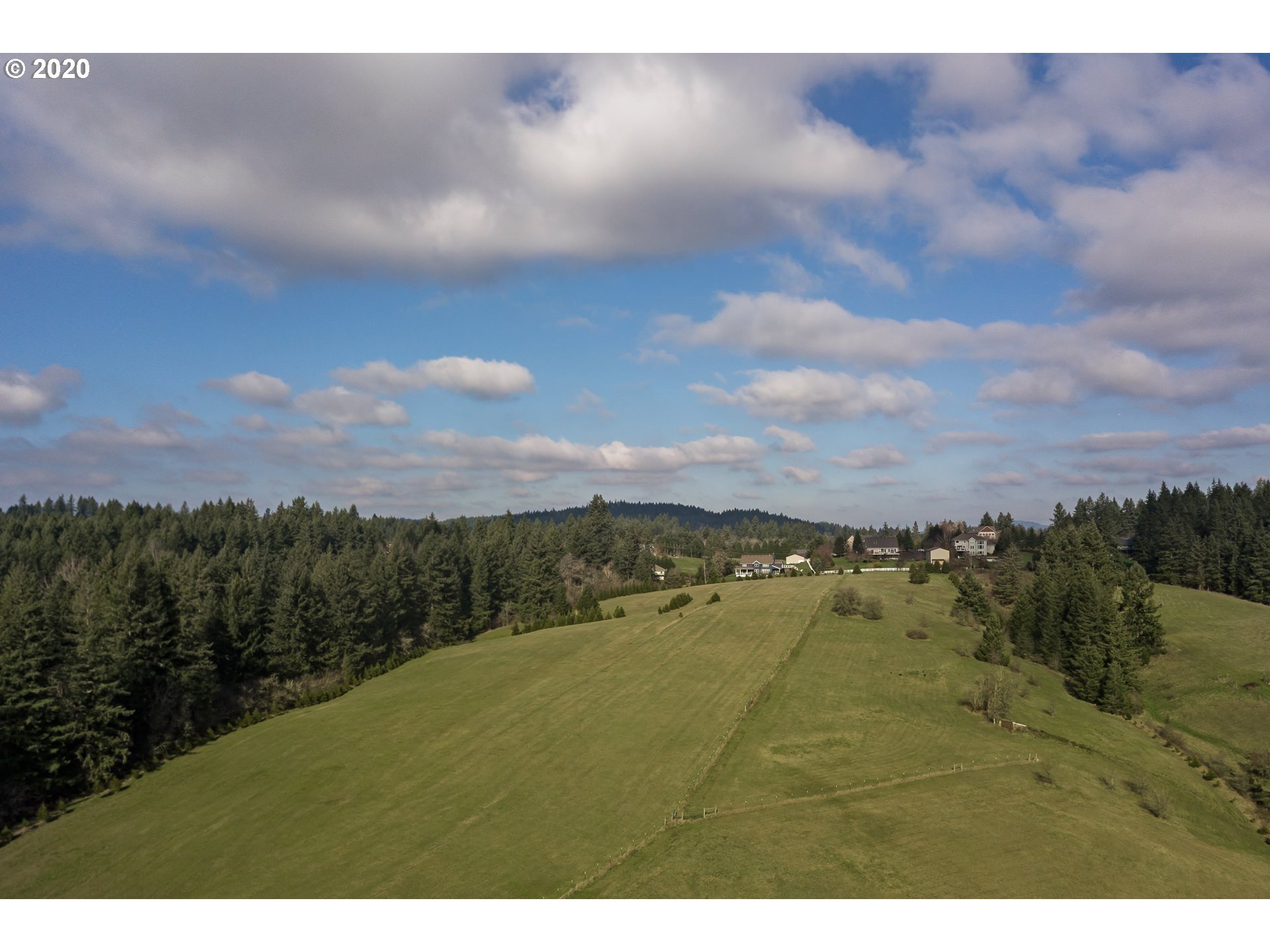 18833 South Henrici Road Oregon City, OR 97045 - Photo 5 of 32 Gallery Image 5