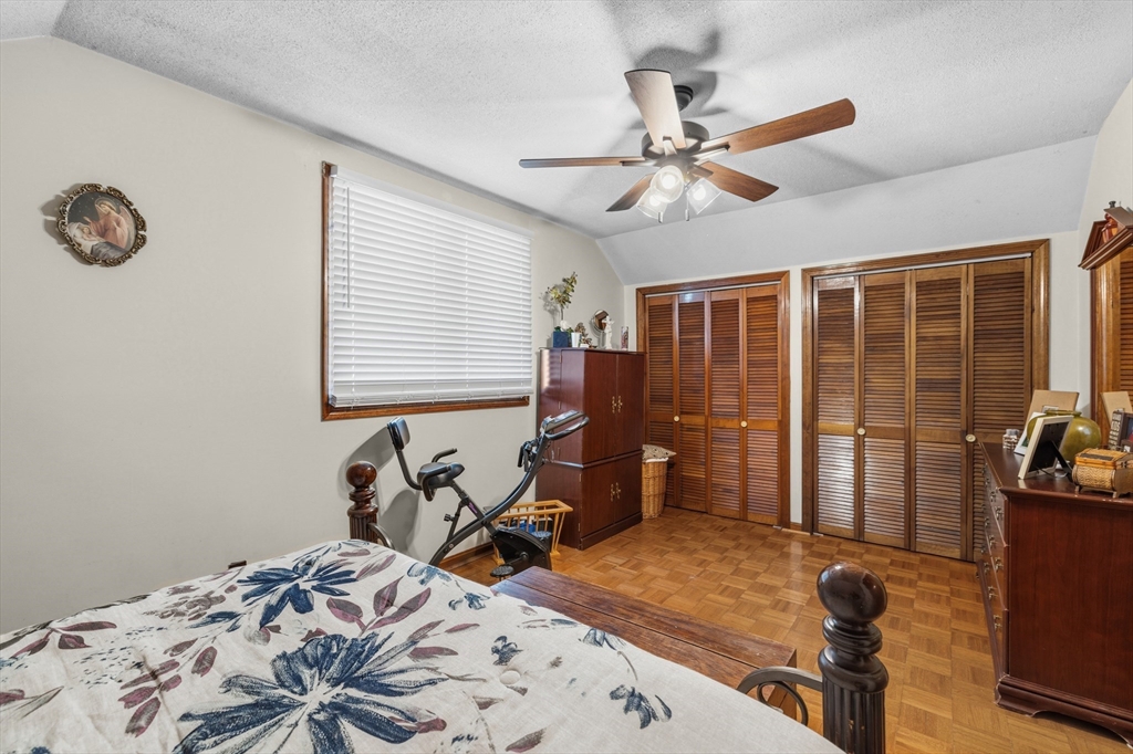 31 Sachem Street Fall River, MA 02724 - Photo 20 of 26