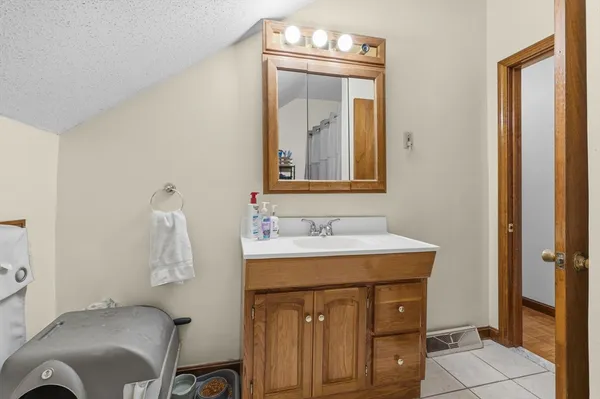 $399,000 | 31 Sachem Street, Fall River, MA 02724