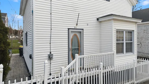 $399,000 | 31 Sachem Street, Fall River, MA 02724