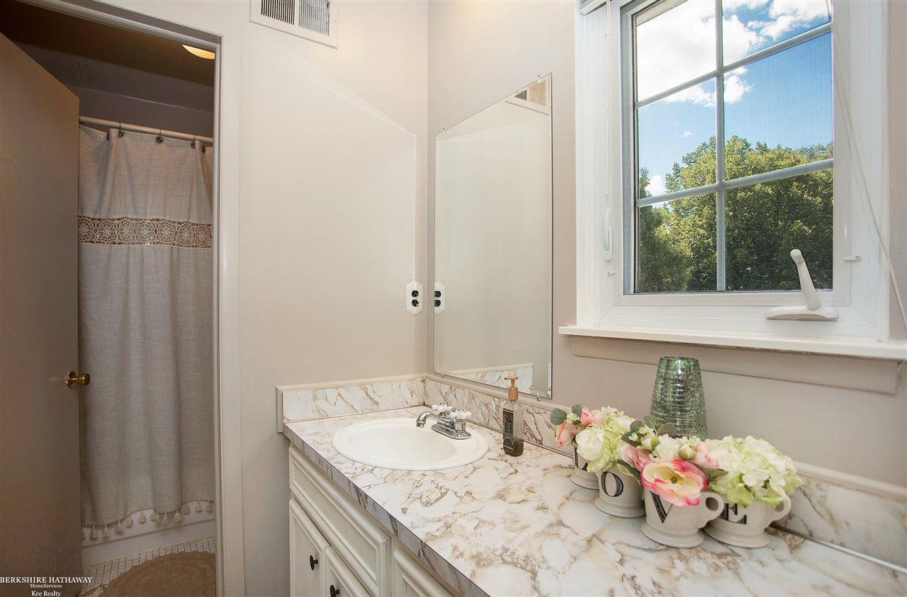 159 Stratford Lane Rochester Hills, MI 48309 - Photo 15 of 27