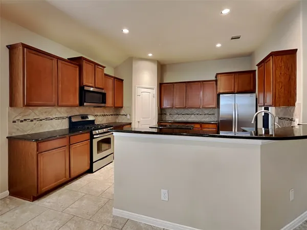 $2,370 | 7446 Durango Creek Drive, Magnolia, TX 77354