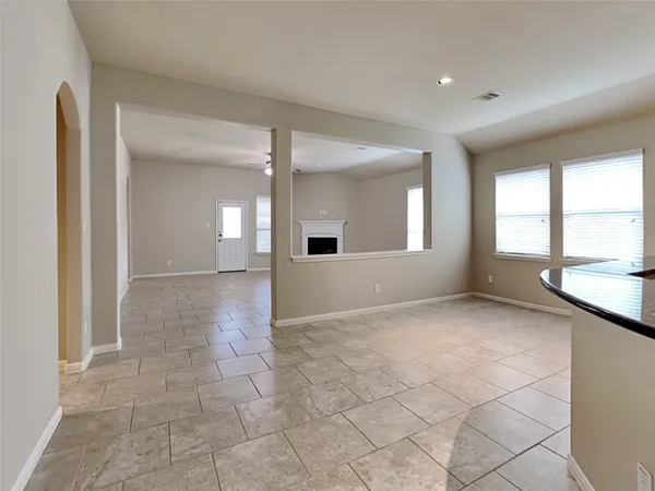 $2,370 | 7446 Durango Creek Drive, Magnolia, TX 77354