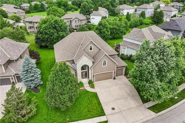 $785,000 | 16200 Ballentine Street, Overland Park, KS 66221