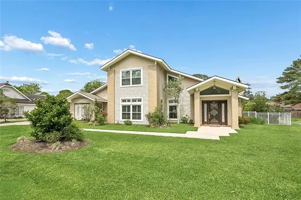 $455,000 | 20 Fairway View Drive, Hammond, LA 70401