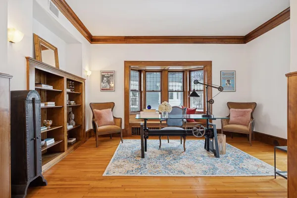 $1,300,000 | 1912 Irving Avenue South, Minneapolis, MN 55403