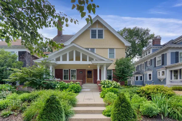 $1,300,000 | 1912 Irving Avenue South, Minneapolis, MN 55403