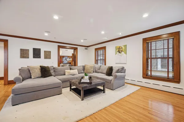 $1,300,000 | 1912 Irving Avenue South, Minneapolis, MN 55403