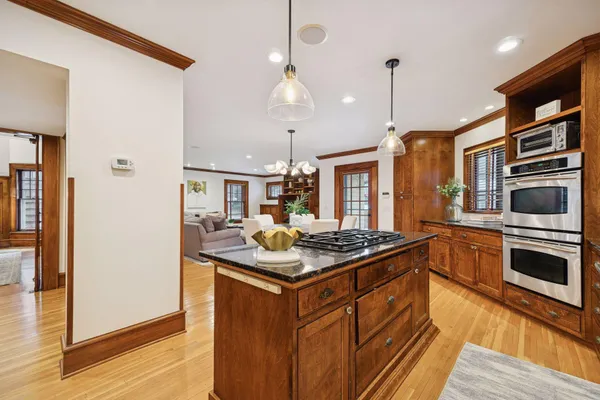 $1,300,000 | 1912 Irving Avenue South, Minneapolis, MN 55403