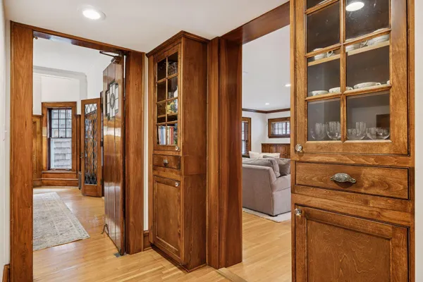 $1,300,000 | 1912 Irving Avenue South, Minneapolis, MN 55403